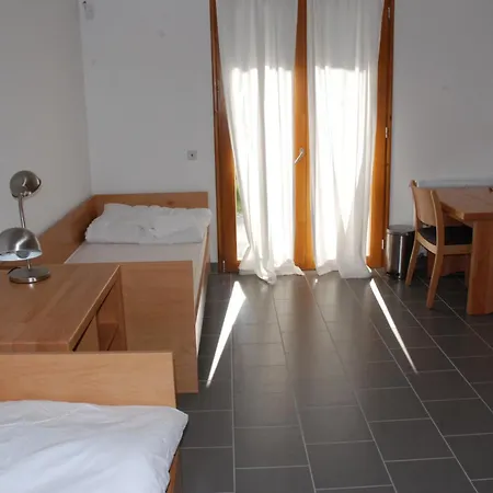 Szent Jakab Vendeghaz Гостевой дом Паннонхальма